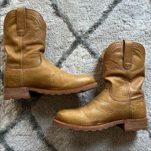Tecovas Men's Cowboy Boots model is "The Stockton", tan bison leather, size 10.